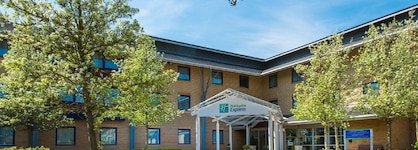 Holiday Inn Express Milton Keynes By Ihg