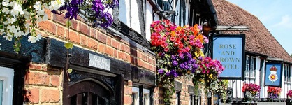 Legacy Rose And Crown Hotel