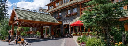 The Fox Hotel And Suites