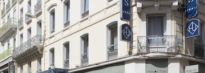 Cannes Centre Univers