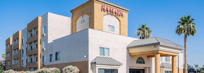 Ramada By Wyndham Bakersfield North