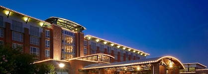 The Chattanoogan Hotel, Curio Collection By Hilton