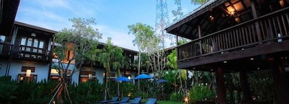 Banthai Village