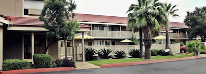 The Inn At Market Square