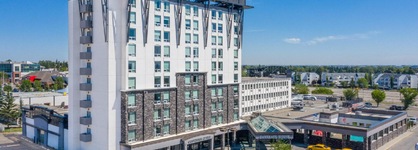 Carriage House Hotel & Conference Centre