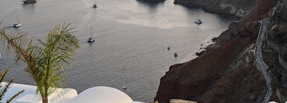 Katikies Santorini - The Leading Hotels Of The World