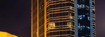 Howard Johnson By Wyndham Huaihai Hotel Shanghai