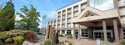 Embassy Suites By Hilton Seattle Bellevue