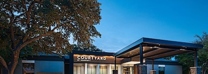 Courtyard By Marriott Dallas Richardson At Spring Valley