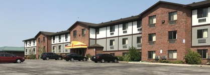 Super 8 By Wyndham Omaha West Dodge