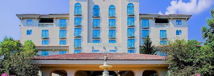 Embassy Suites By Hilton Indianapolis North