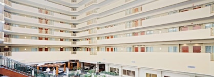 Embassy Suites By Hilton Tampa-Usf Near Busch Gardens