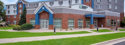 Mainstay Suites Fitchburg - Madison