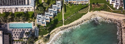 Almyra Hotel