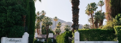 Ingleside Estate Hotel & Bungalows- Adults Only