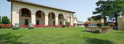 Hotel Venice Resort Airport