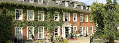 Hayfield Manor Hotel