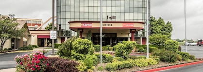 Clarion Hotel Broken Arrow - Tulsa