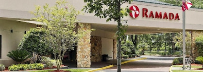 Ramada By Wyndham Jacksonville Hotel & Conference Center