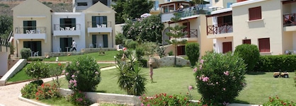 Piskopiano Village