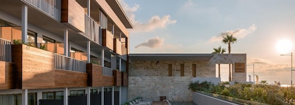 Ikones Seafront Luxury Suites - Adults Only