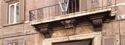 Pantheon Inn