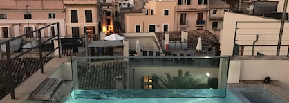 Petit Palace Hotel Tres