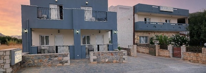 Anthoula Village