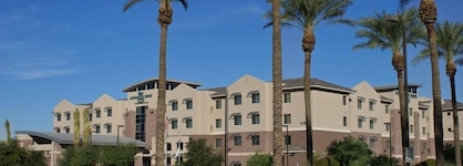 Homewood Suites By Hilton Phoenix Airport South