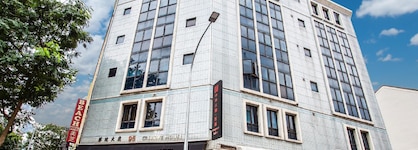 Hotel Calmo Bugis