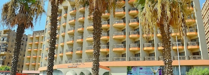 Aracan Pyramids Hotel