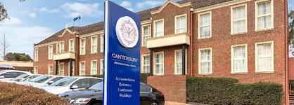 Canterbury International Hotel