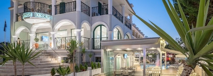 Denise Beach Hotel
