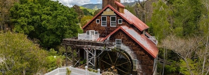 Apple Farm Inn