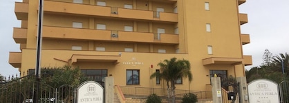 Antica Perla Residence Hotel