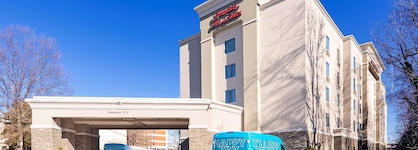 Hampton Inn & Suites Charlotte-Airport