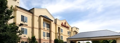 Ramada By Wyndham Fresno Northwest