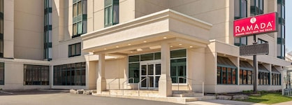Ramada By Wyndham Niagara Falls Near The Falls