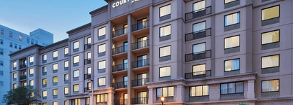 Courtyard By Marriott Milwaukee Downtown