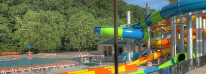 Country Cascades Waterpark Resort