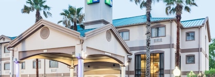 Holiday Inn Express Hotel & Suites Lake Charles By Ihg