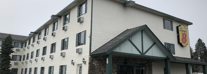 Super 8 By Wyndham Coeur D'alene