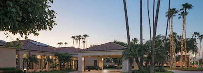 Courtyard By Marriott Anaheim Buena Park