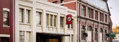 Old Woolstore Apartment Hotel