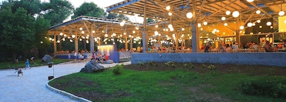 Pine Beach Pakostane