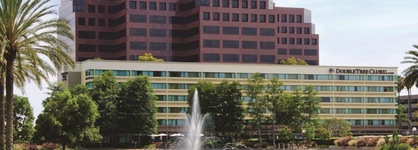 Lakeside Orange County Airport Hotel