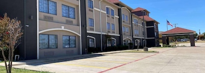 La Quinta Inn & Suites By Wyndham Alvarado