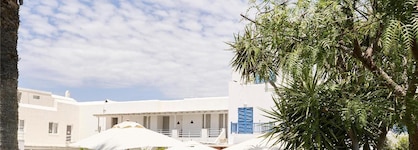 Polos Hotel Paros
