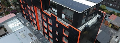 Richmond Suites Hotel