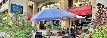 Midtown Hotel & Suites
